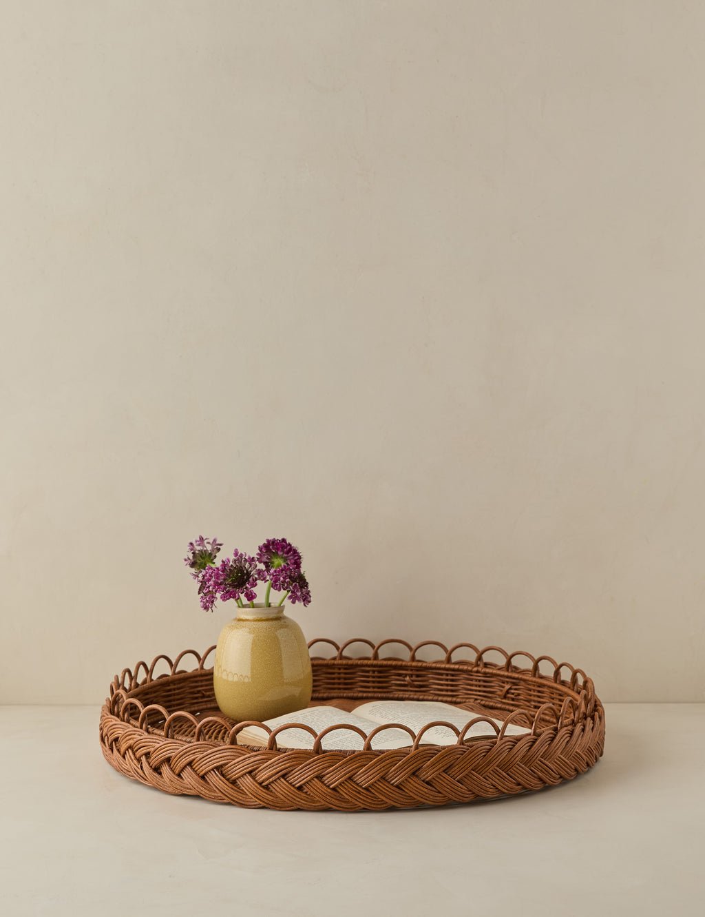 Zaniyah Tray